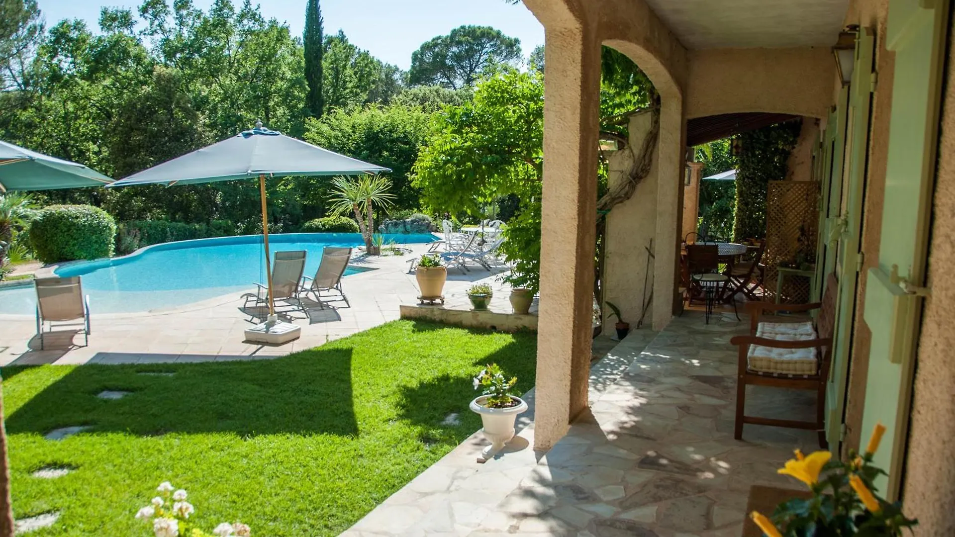 Le Bois Des Combes La Bignone Bed and Breakfast Lorgues