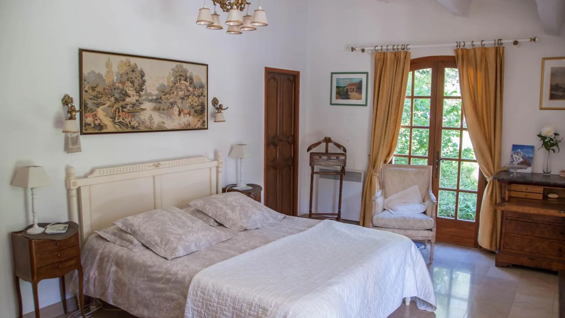 Le Bois Des Combes La Bignone Bed & Breakfast Lorgues